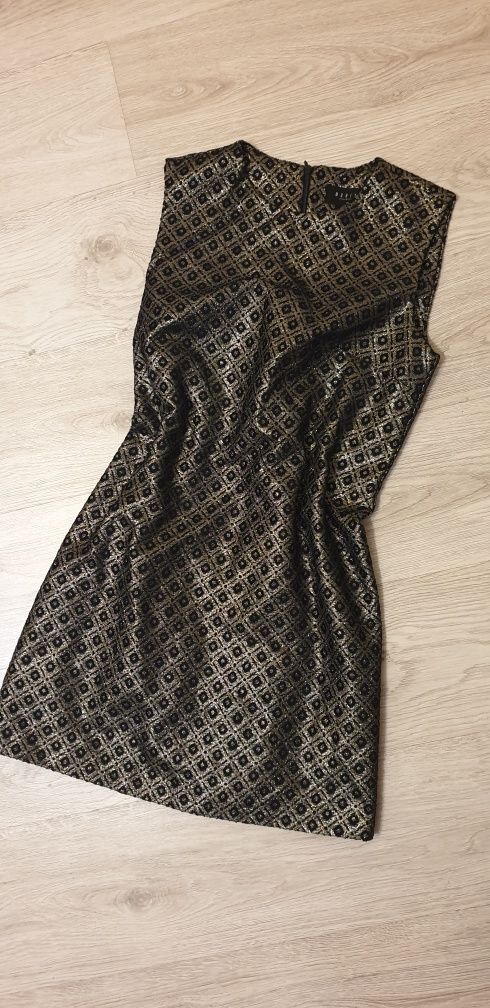 Sukienka żakard trapezowa Mohito r.38