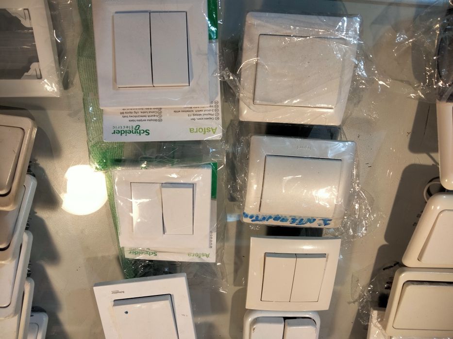 Interruptores tomadas comutadores