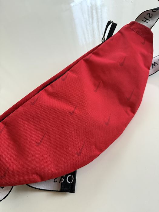 Nerka - Czerwona - Nike