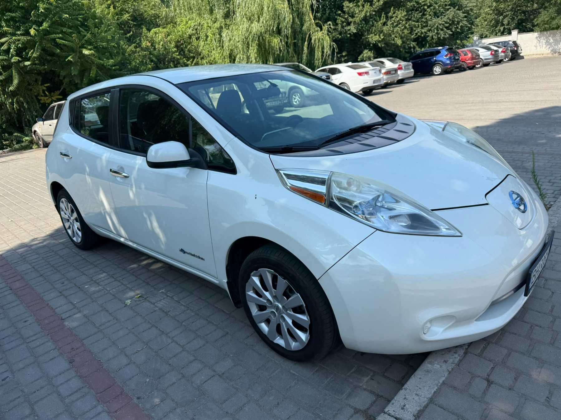 Аренда авто , авто в аренду , Авто под для себя и под такси LEAF
