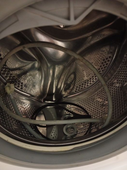 Стиральная машина  candy узкая под  ремонт ре