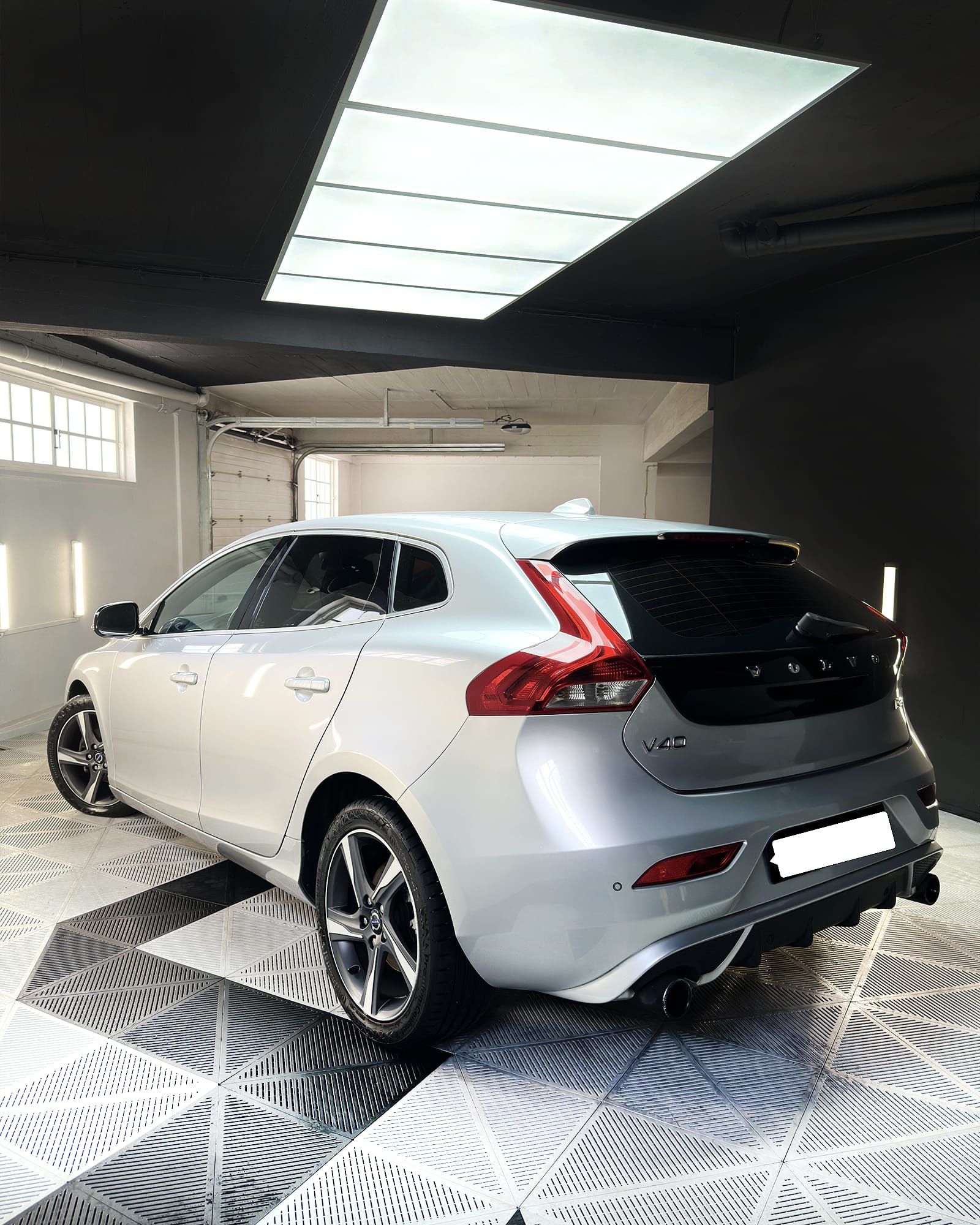 Volvo v40 D2 Rdesign
