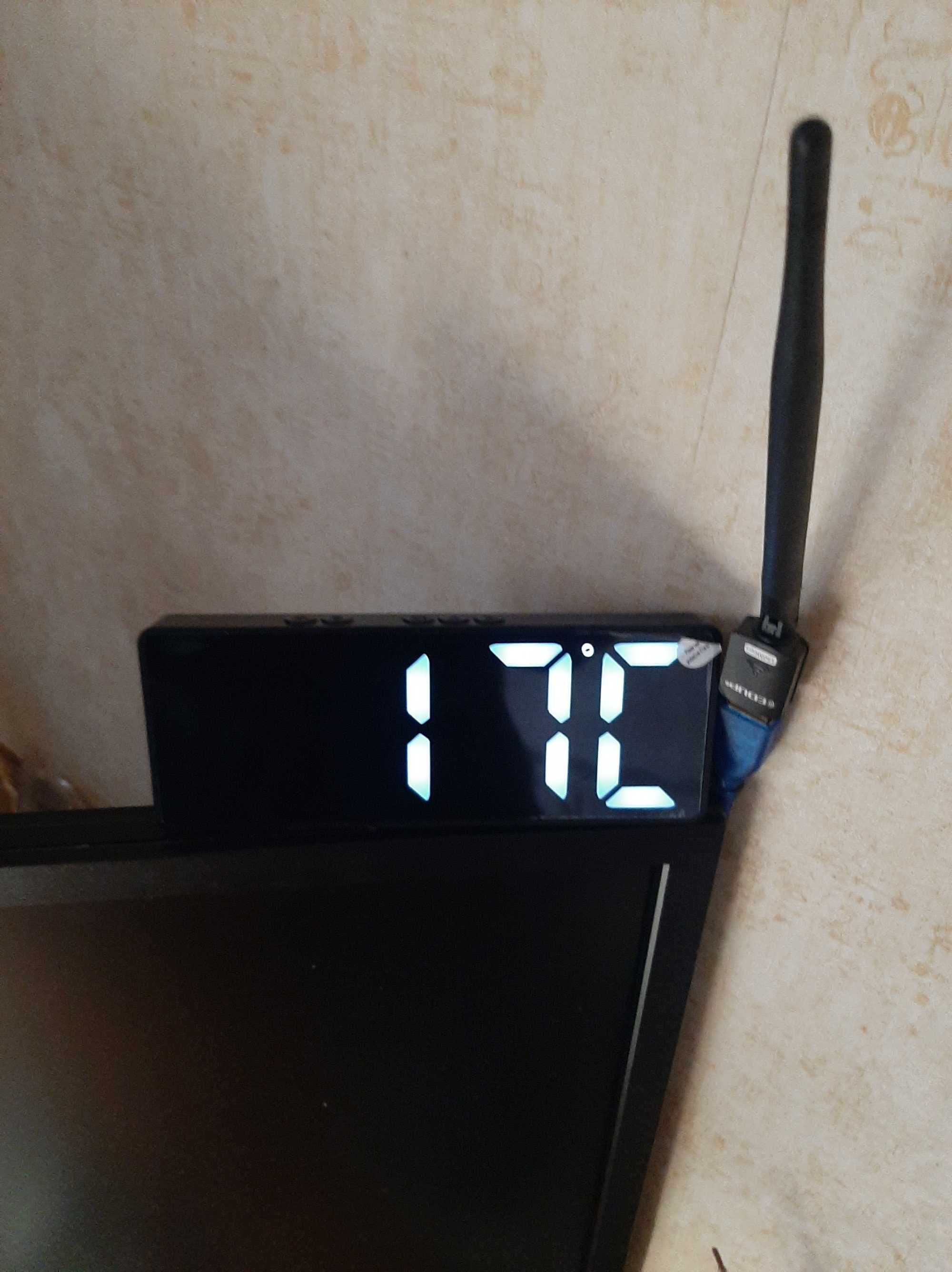 Годинник цифровий з LED індикацією Новий