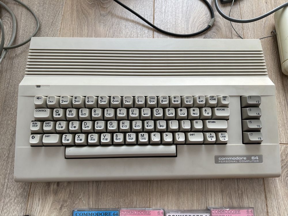 Komputer Commodore 64 komplet zestaw