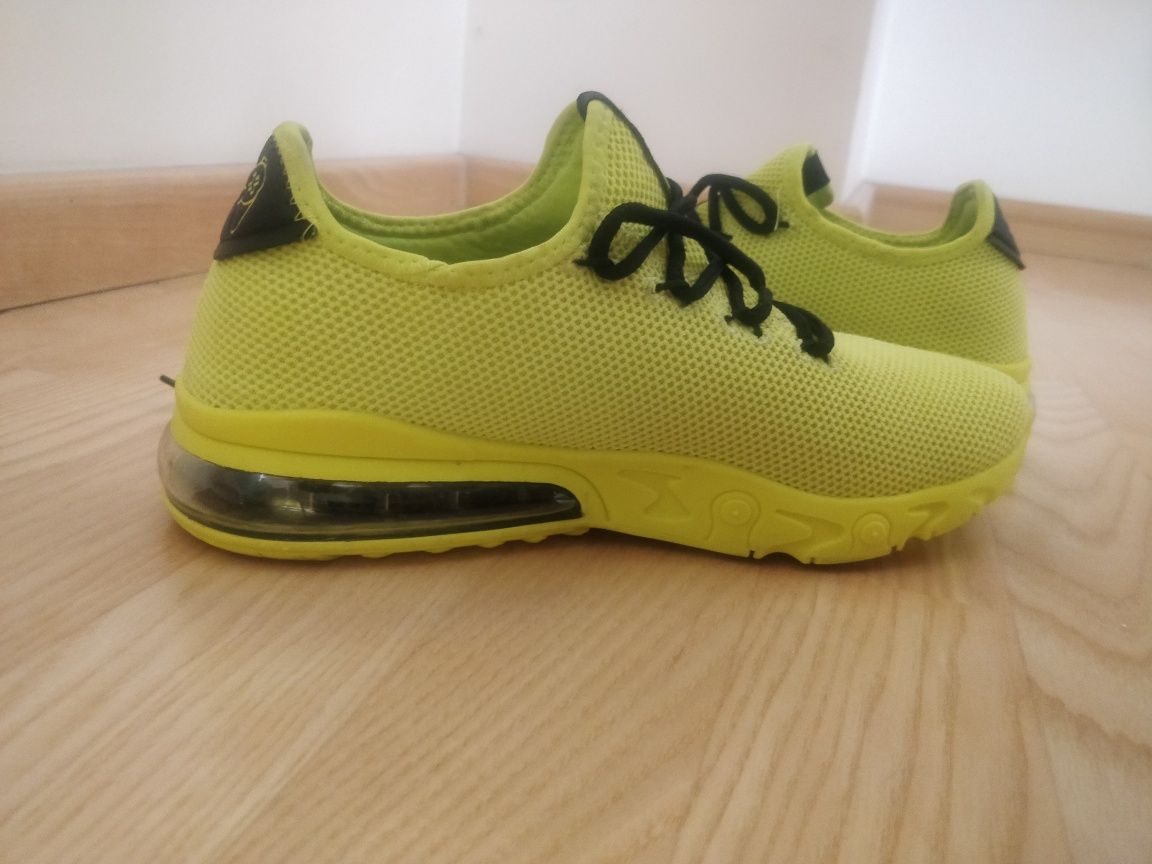 Buty Reserved seledynowe neonowe gamer 40