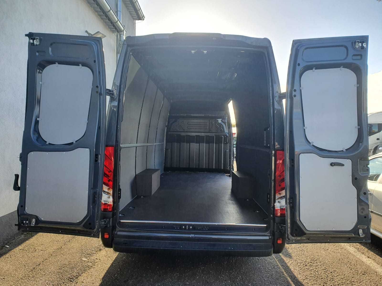 Zabudowa busa Iveco Daily 12m3, podłoga, boki ściany sufit