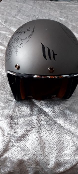 Capacete moto MT Helmets