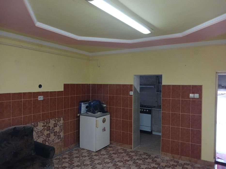 Будинок на дві сім'ї в с. Гут біля майбутнього термального комплексу