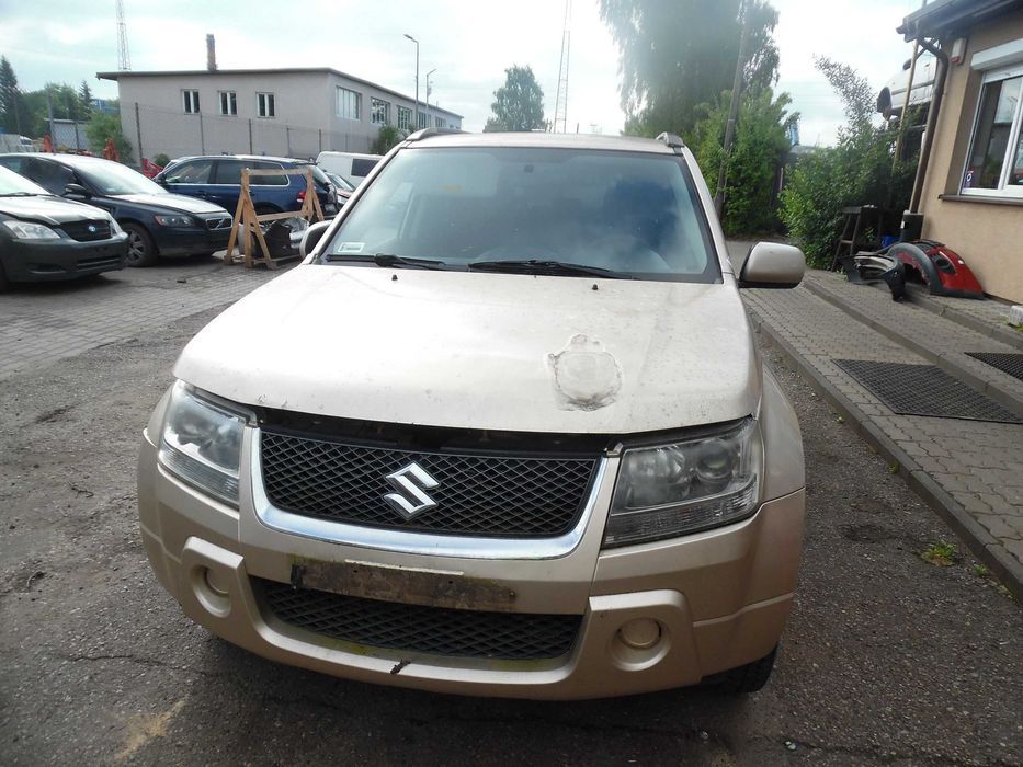 Suzuki Grand Vitara / 2,0B / 2007r na części