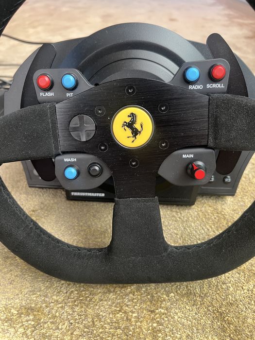 Volante Thrustmaster T300 Ferrari Integral Alcantra Edition Ps4/Ps3/Pc