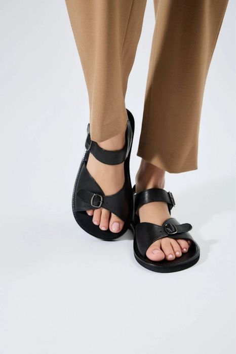 Нові босоніжки Lonza 38 розмір, анатомічний мис