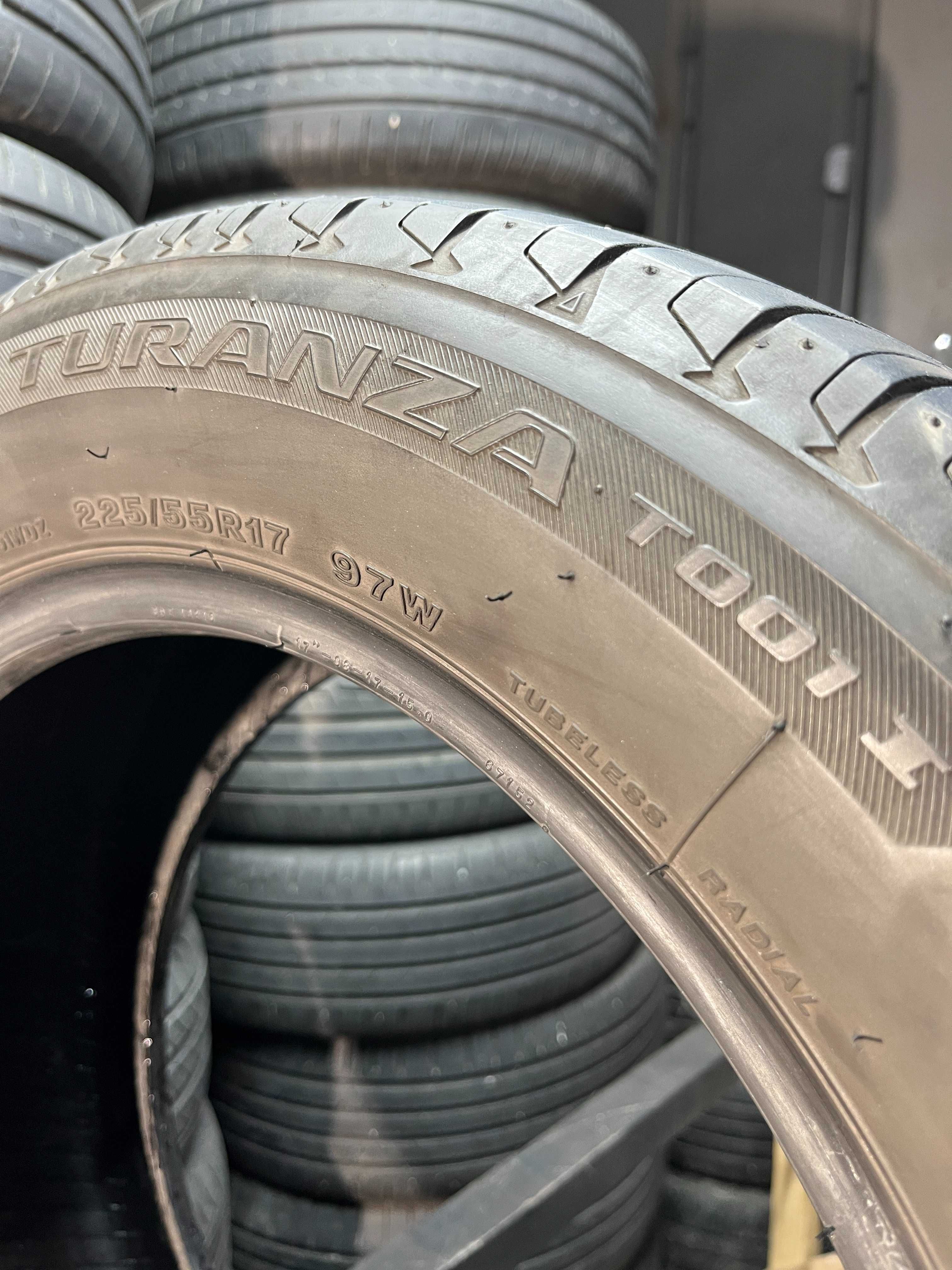 225/55 R17 Bridgestone комплект літо / лето