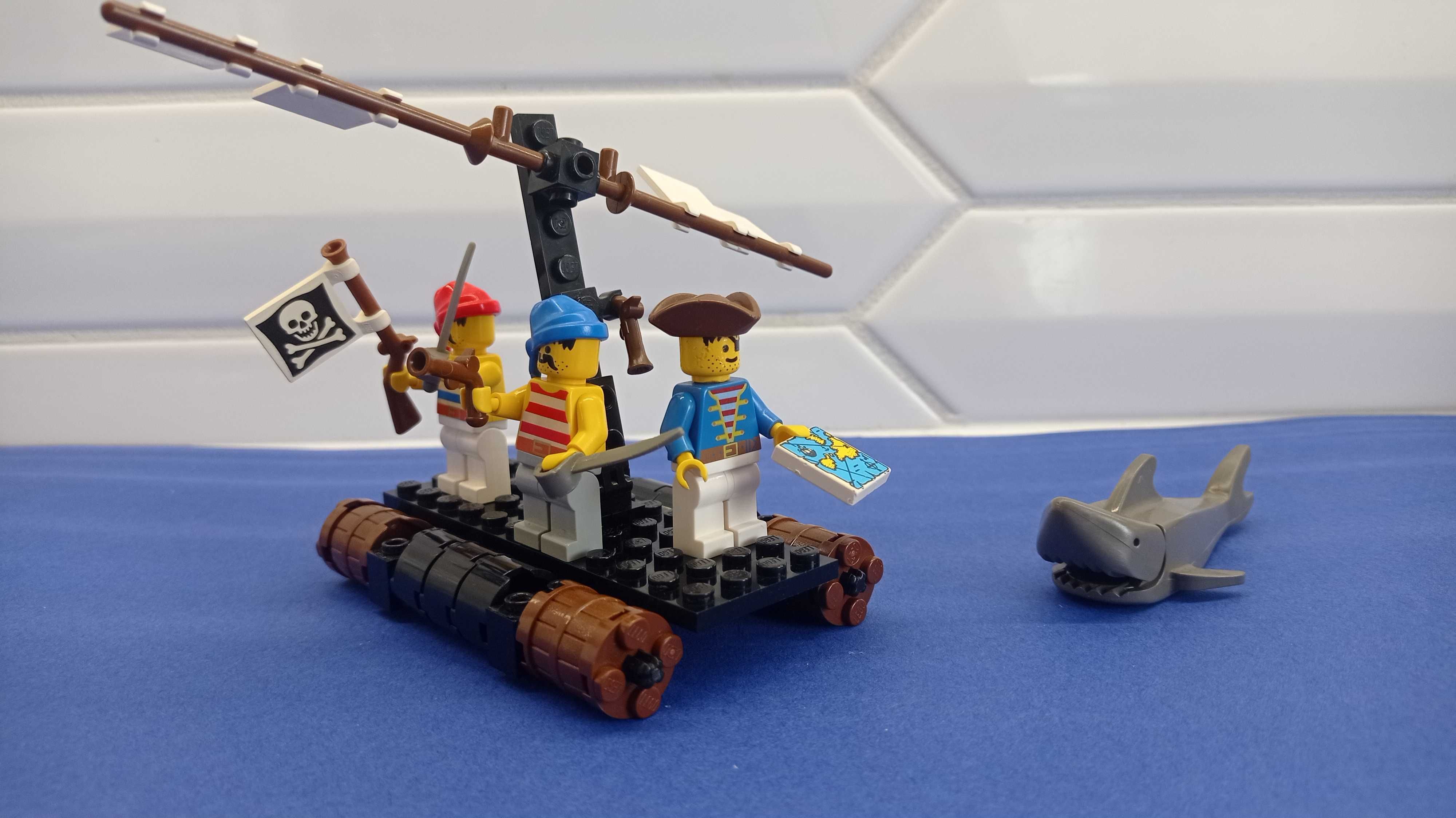 LEGO Pirates 6257 - Castaway's Raft