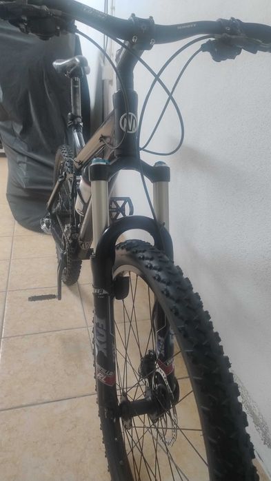 Mondraker Factor M roda 26" como nova
