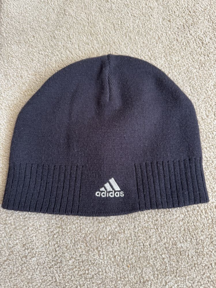 Шапка adidas размер L зимняя