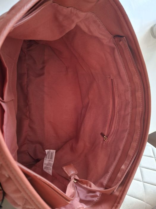 Duża torebka w kolorze brudnego różu