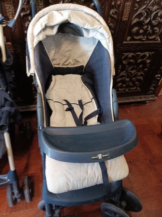 Carrinho de bebé da Chicco