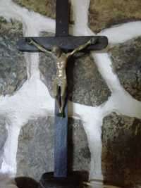 Crucifixo Muito antigo com espinhos