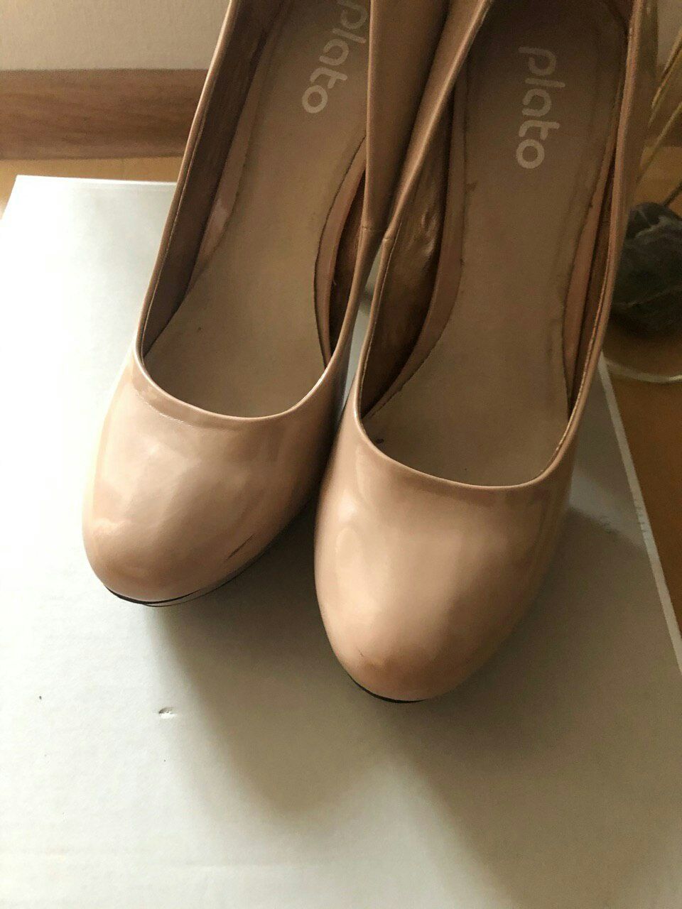 Продам туфли.лаковые ,цвет беж
