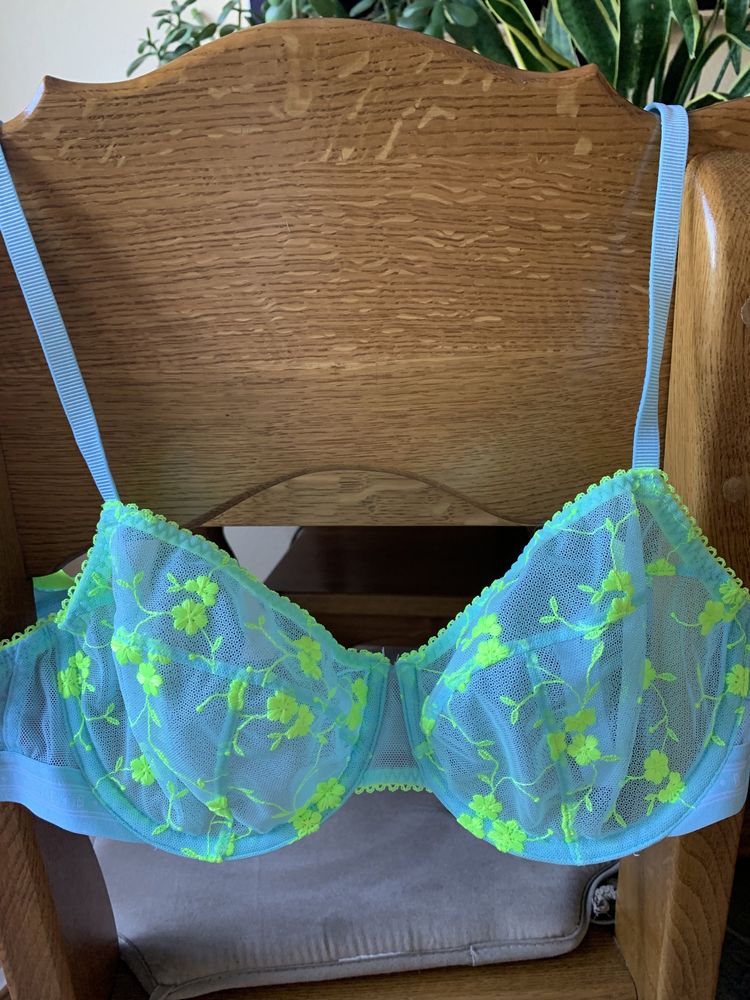 Бюстгалтер ліф 85B бюст marks&spencer oysho intimissimi