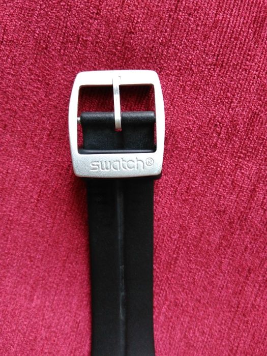 Часы Swatch 2004 Swiss наручные женские серые на батарейке