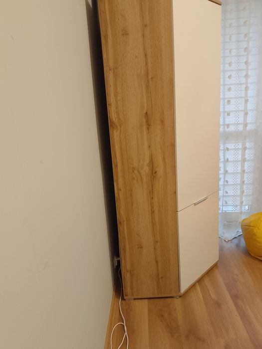 Szafa biała narożna Zele firma Black Red White