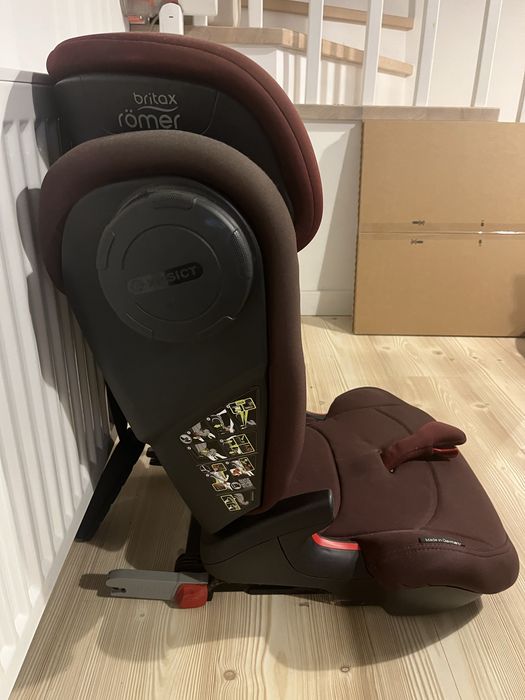 Fotelik samochodowy Britax RÖMER Kidfix III M Burgundy Isofix 15-36 kg