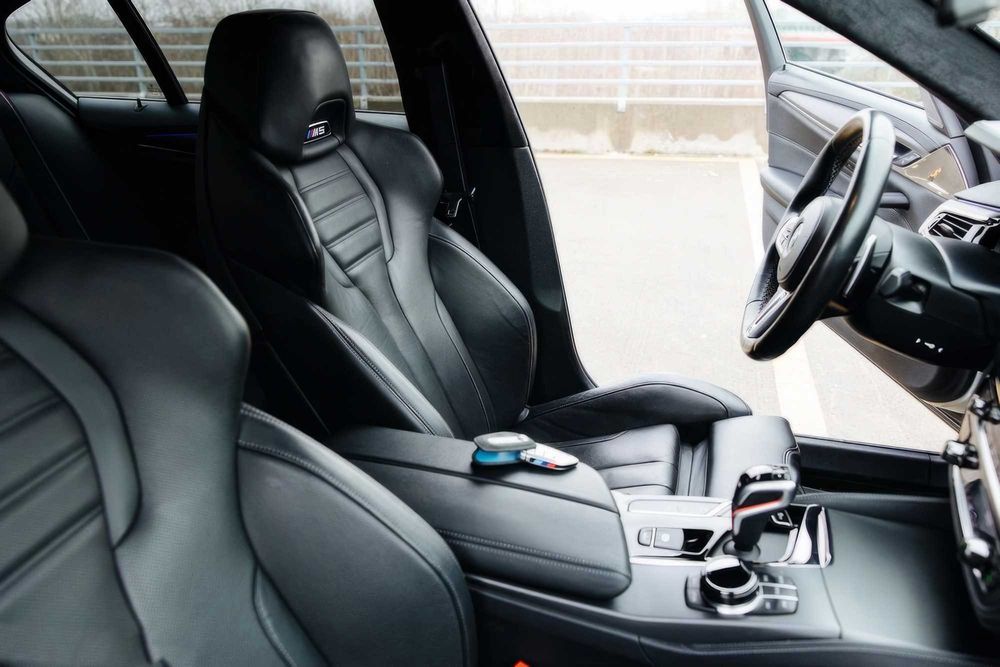BMW M5 Competition      2019
