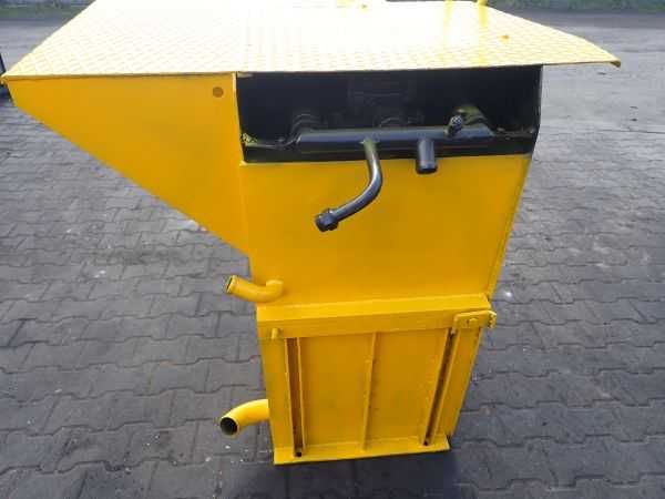 Ładowarka Ł-34 Stalowa Wola HSW - Zbiornik Hydrauliczny z drabinką
