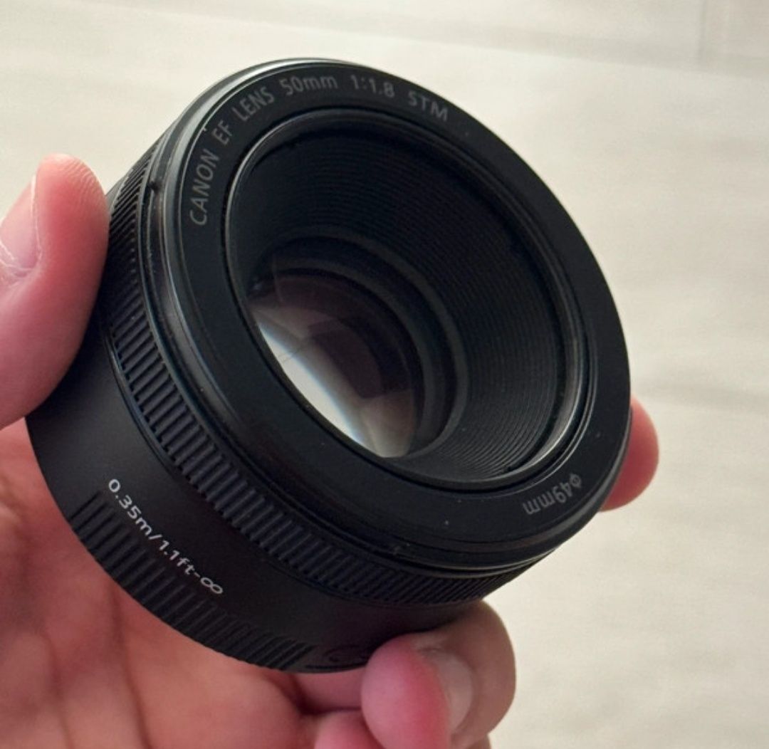 Canon 50mm 1.8 stm