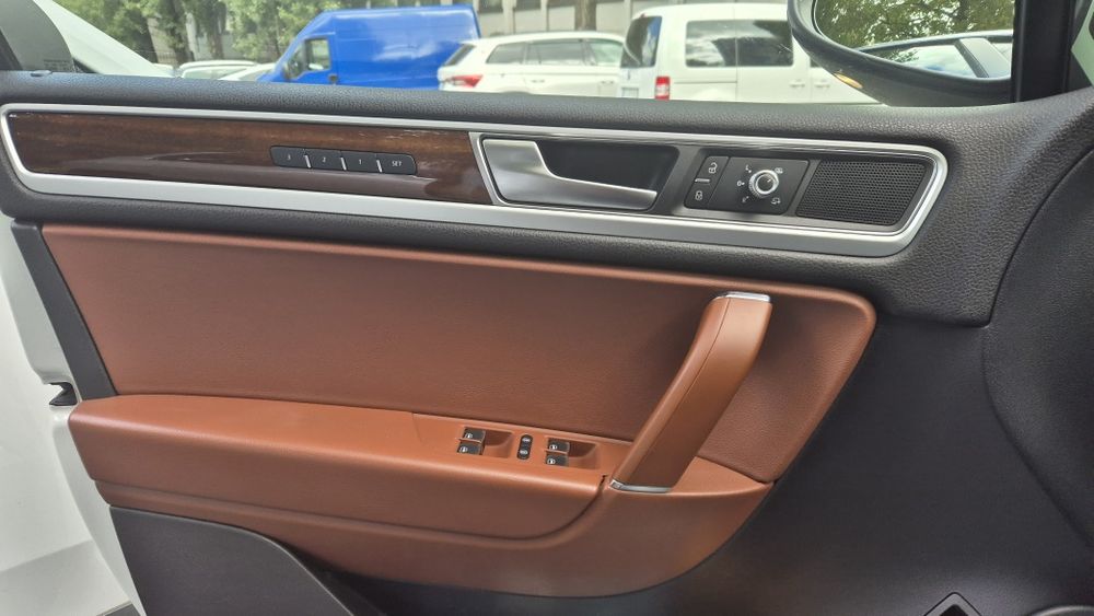 VW Touareg 3.0 tdi Rline