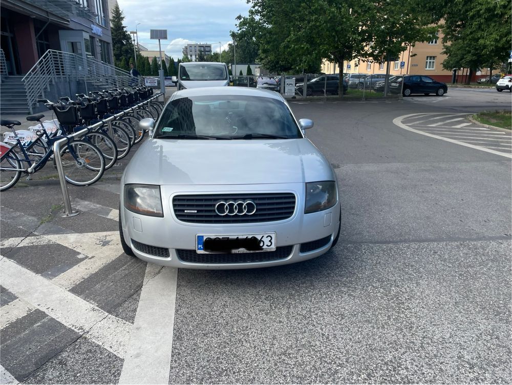 Sprzedam Audi TT8n 1.8 turbo