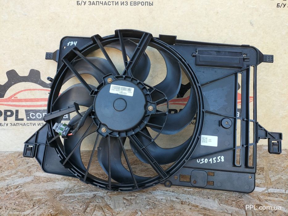 Ford Transit Tourneo Connect MK2 13-21 Дифузор вентилятор радиатора