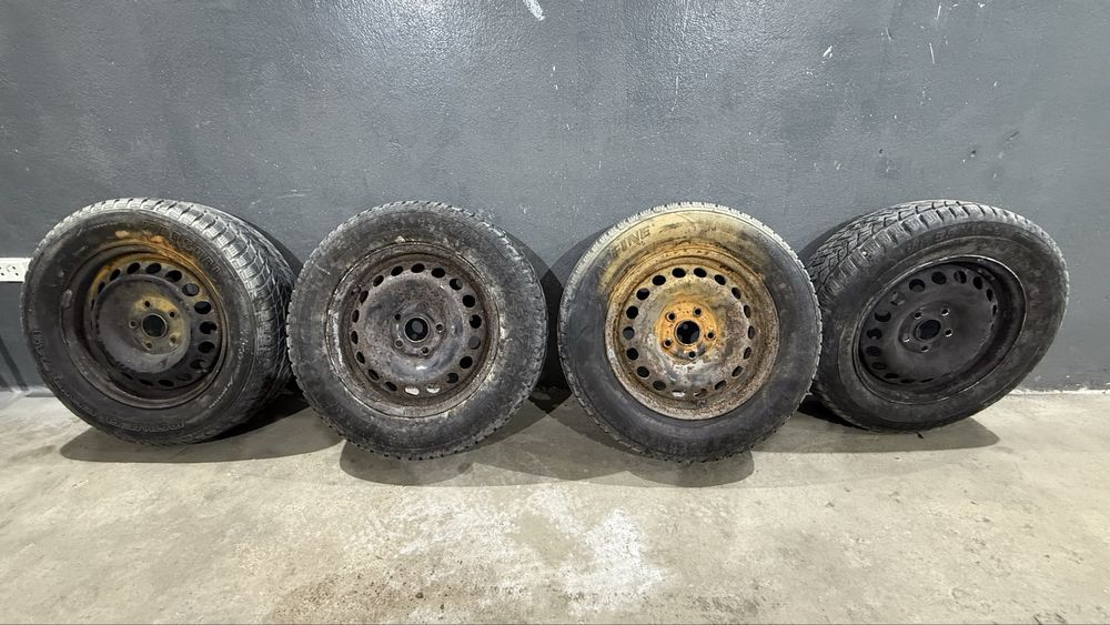 Шини комплект зима VW Caddy Touran Golf 5*112