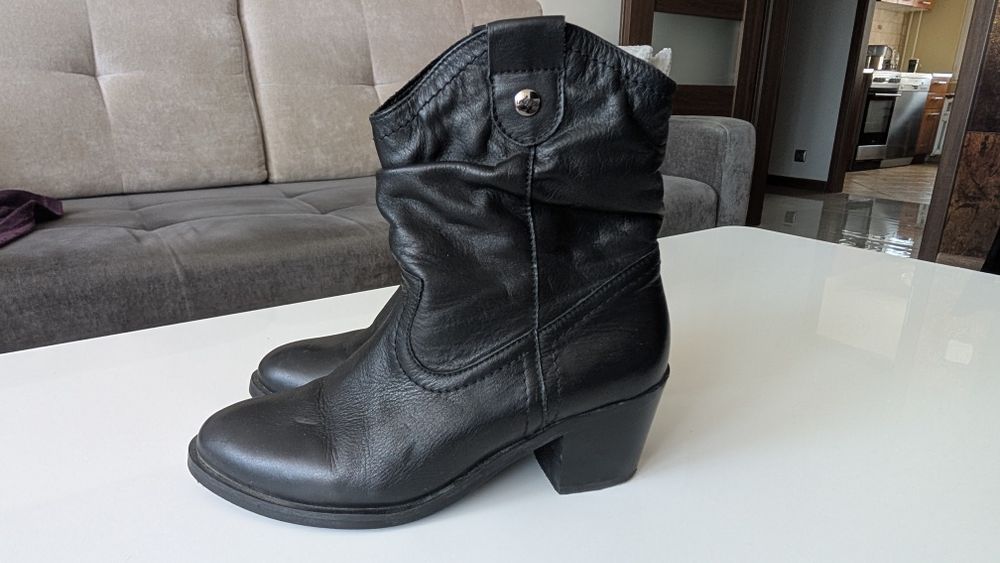 Botki damskie ocieplane Lasocki