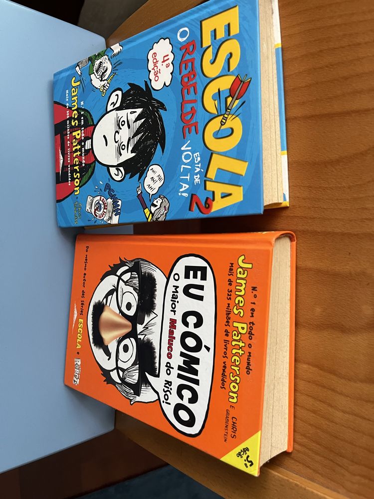 Livros juvenis como novos