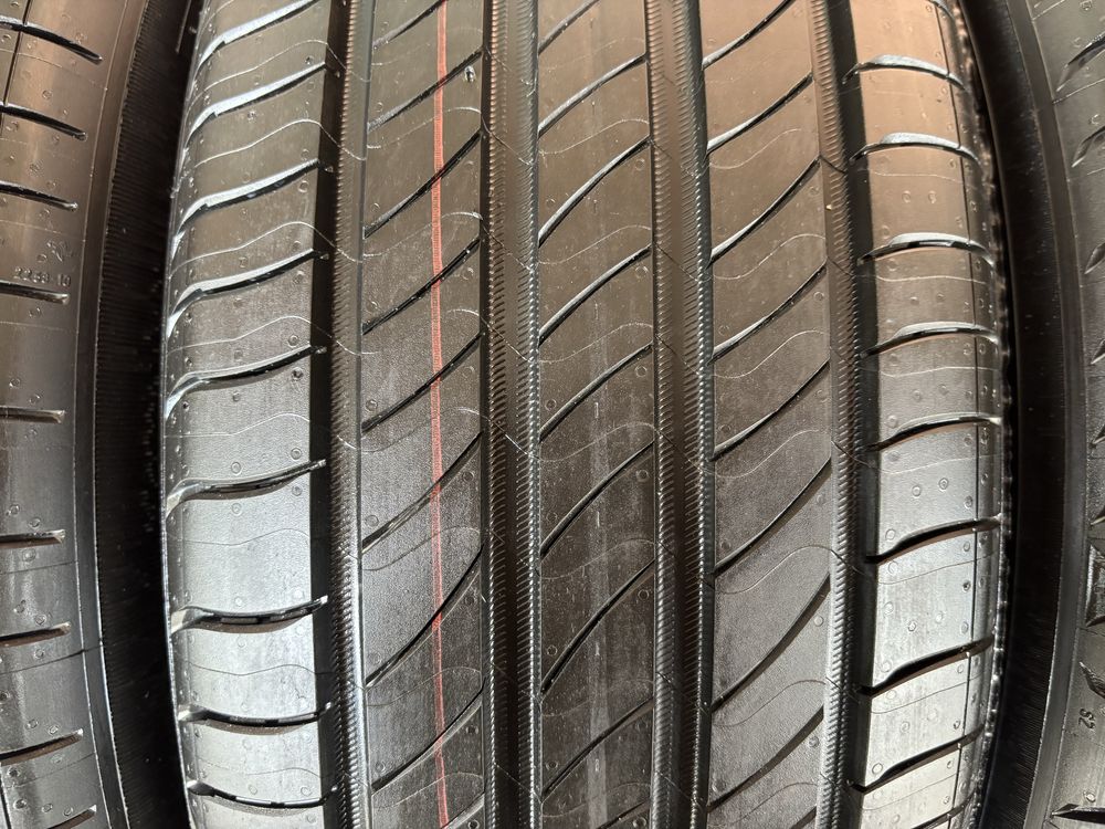 Комплект нових літніх шин 195/55R16 Michelin