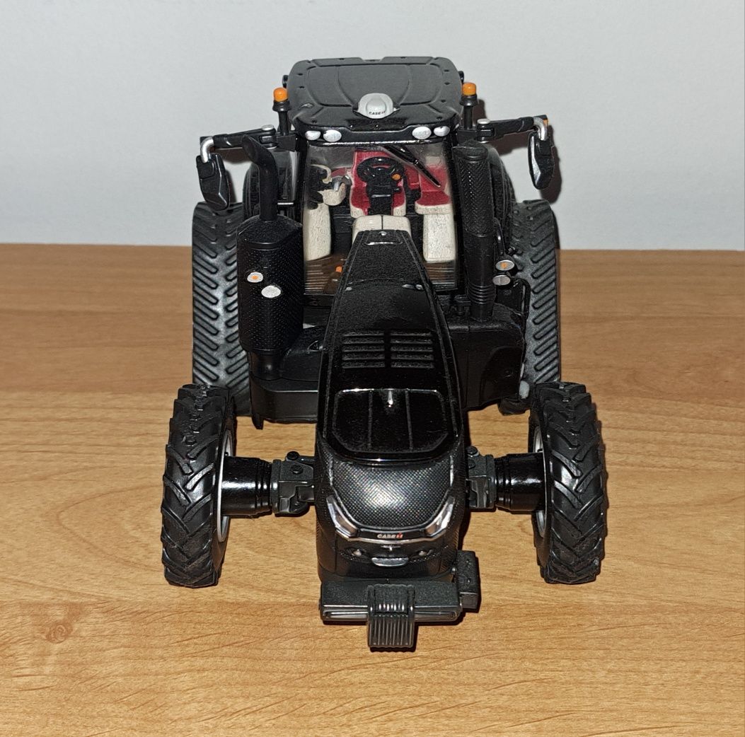 Case IH Magnum 400 Row Track  skala 1:32 Ertl