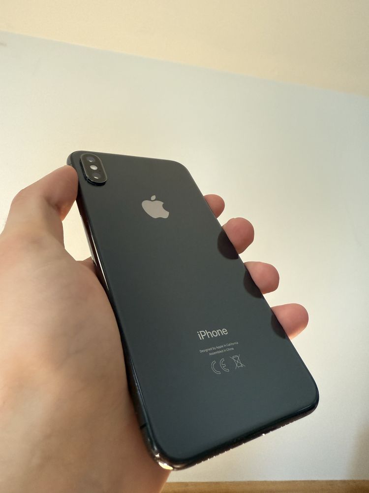 iPhone XS Max 64GB Space Gray