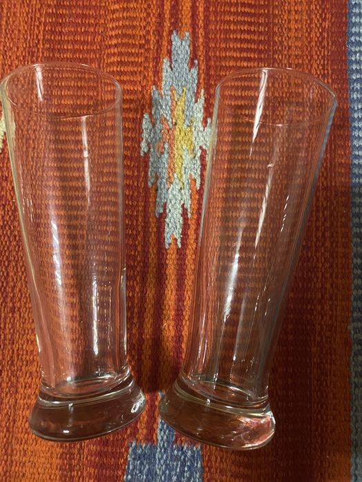 2 copos de cerveja