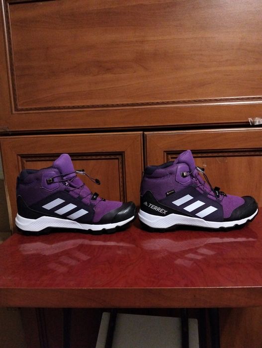 Взуття, кросівки Adidas Terrex Gore-Tex.