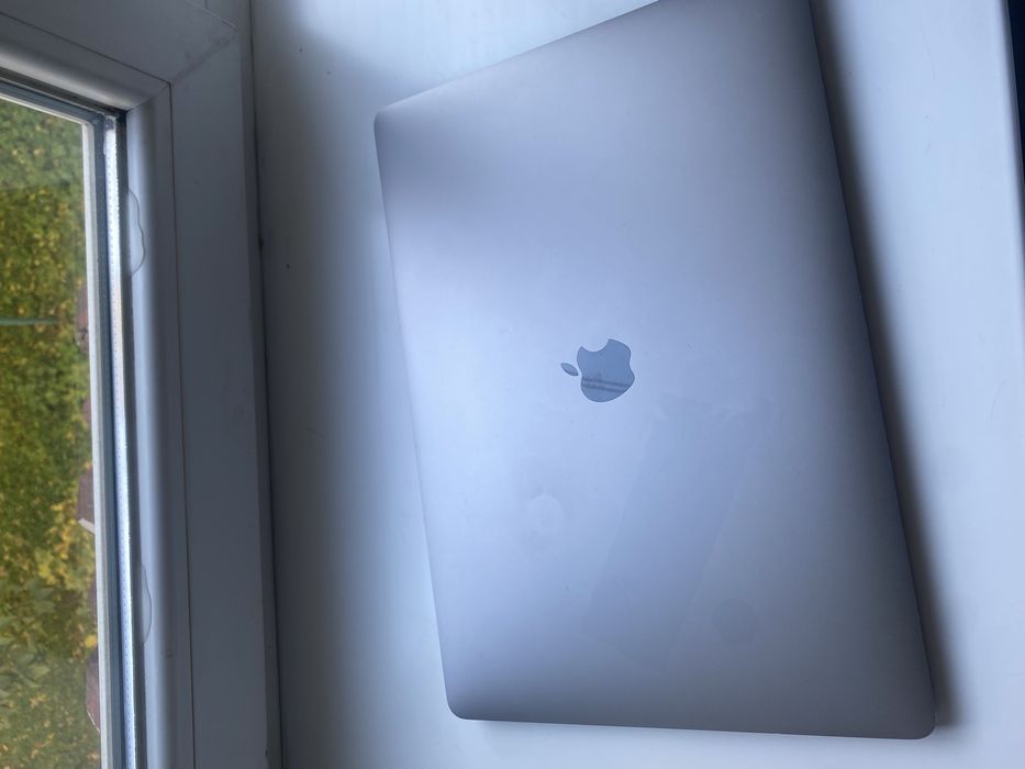 MacBook Pro 16 2019 на 16/512GB