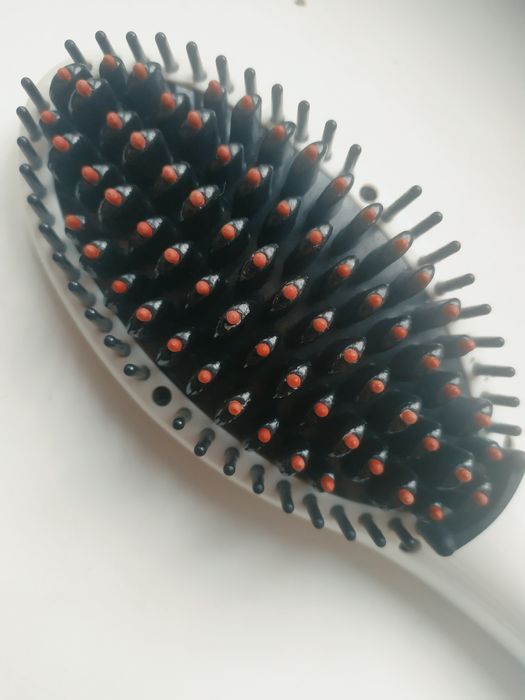 Щітка випрямляч, расческа выпрямитель gemei