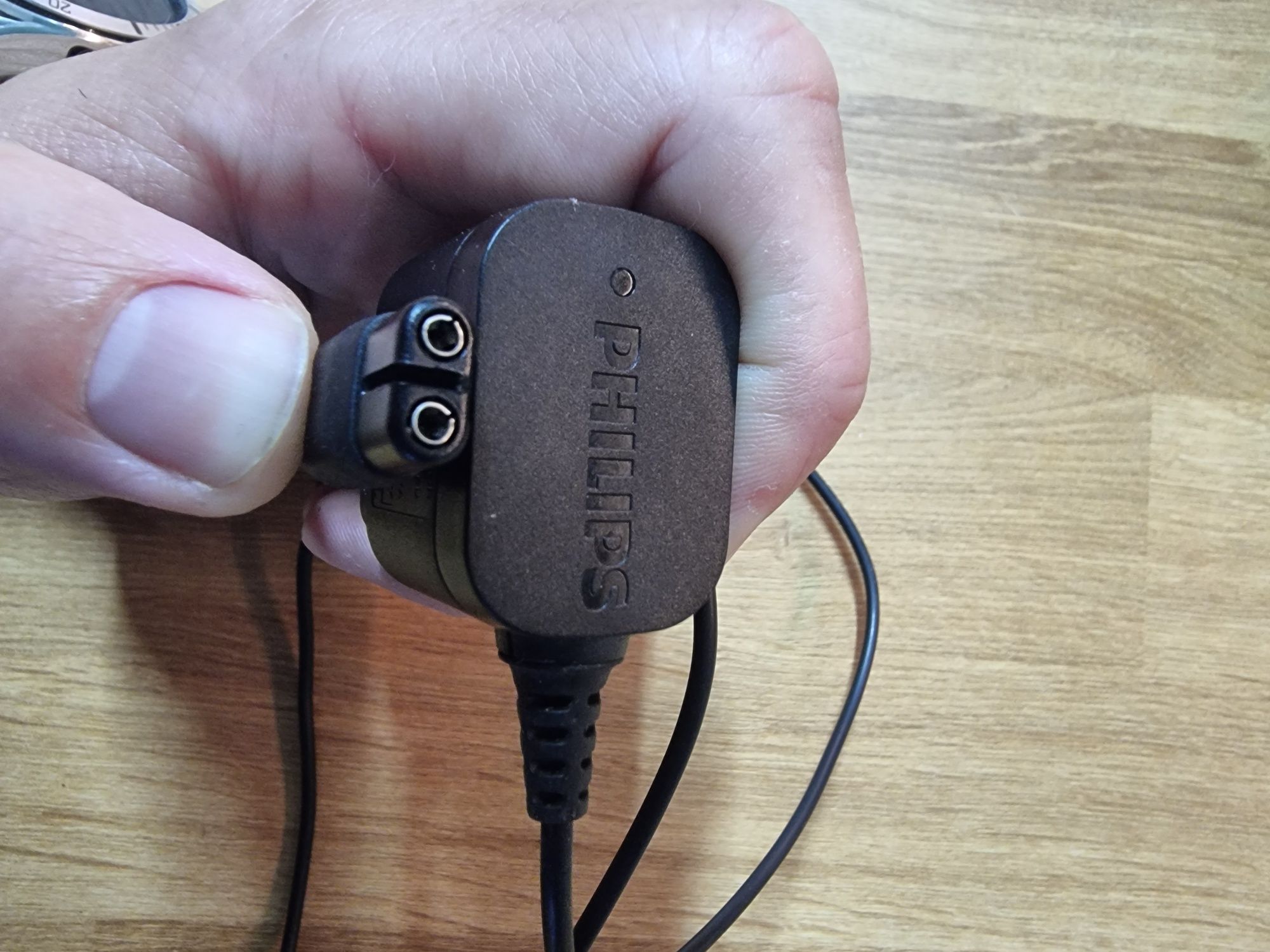 Carregador / transformador Philips A00390