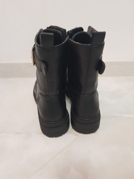 Демсезонні черевики, ботинки 39 розмір