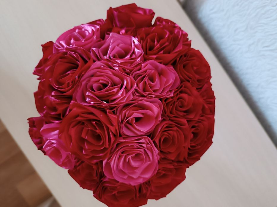 Троянди (рози) букет з атласу