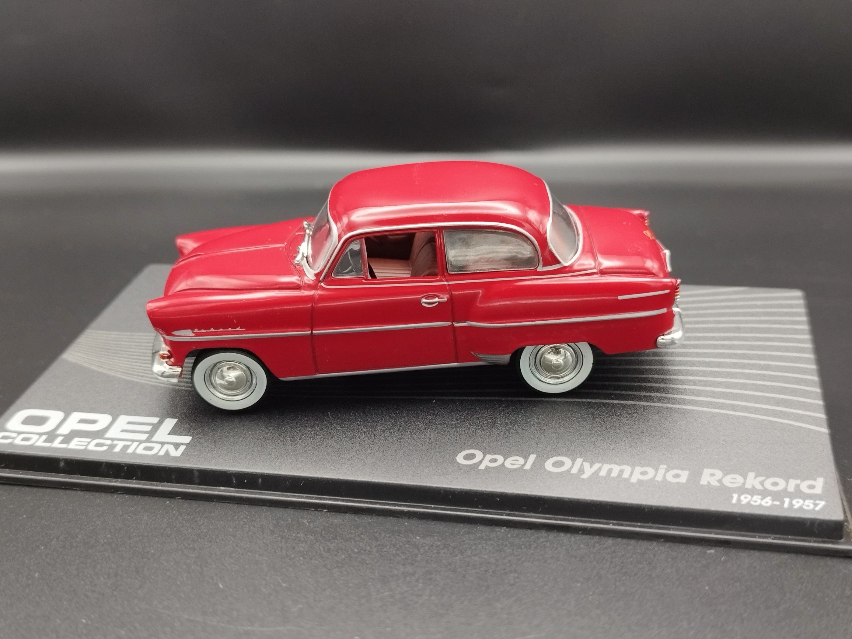 1:43 Opel Collection 1956-57 Opel Olympia Rekord model używany