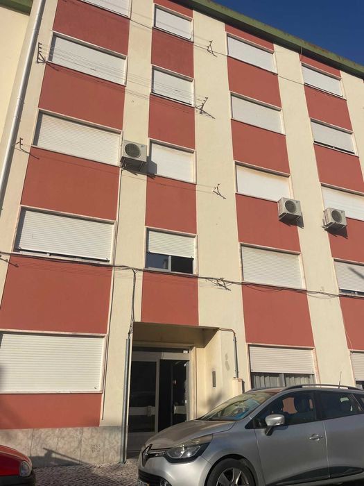 APARTAMENTO T2 ARRUDA DOS VINHOS