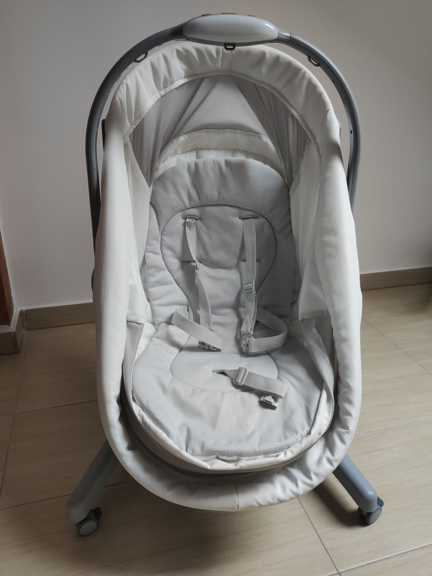 Baby Hug 4w1 AIR Chicco biały+ materacyk gratis