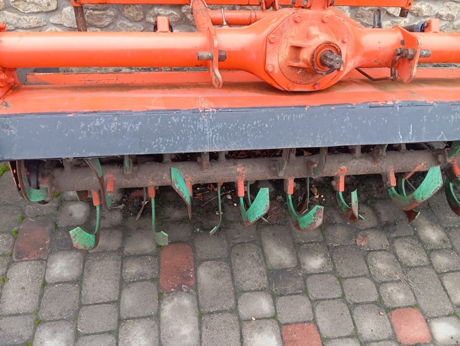 Продам Kubota kl 27